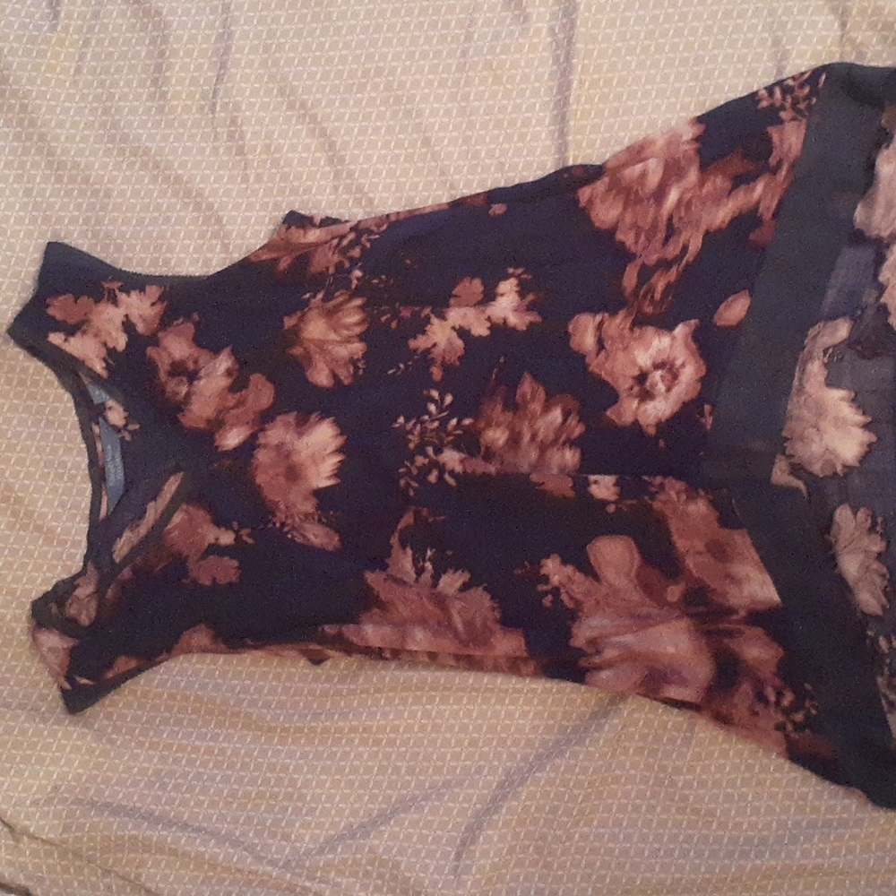 Vera Wang Tank